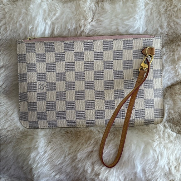 Louis Vuitton Handbags - Louis Vuitton Damier Azur Check Wristlet Clutch in Cream, Gray and Pink Trim
